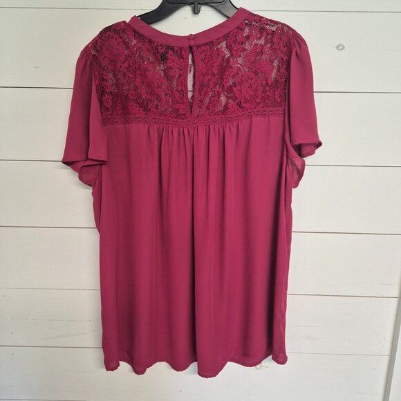 Torrid Womens Burgundy Lace Yoke Blouse Short Flutter Sleeves Button Back Detail - Picture 3 of 9
